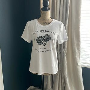 Netflix Schitt’s Creek Rose Apothecary White Shirt Size Medium